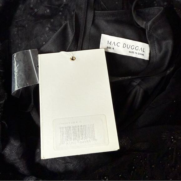 Mac Duggal Embellished Floral Long Sleeve Dress 204041 Black Women’s Sz 6 - Picture 8 of 9